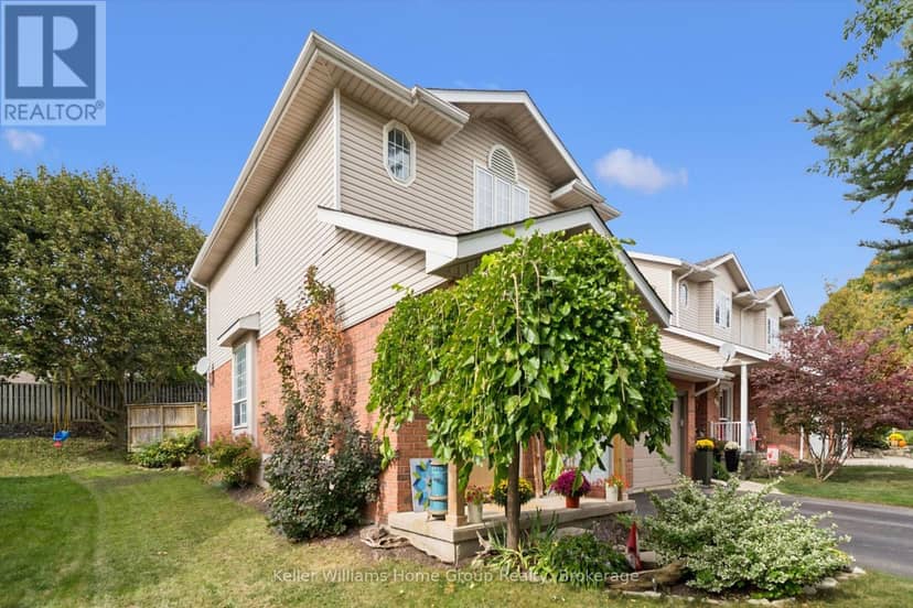 36 Patrick Boulevard, Centre Wellington, photo 2