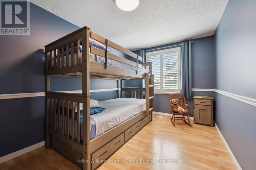 395 Strathallan Street — photo 20 of 40