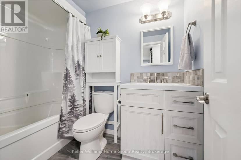 395 Strathallan Street — photo 21 of 40