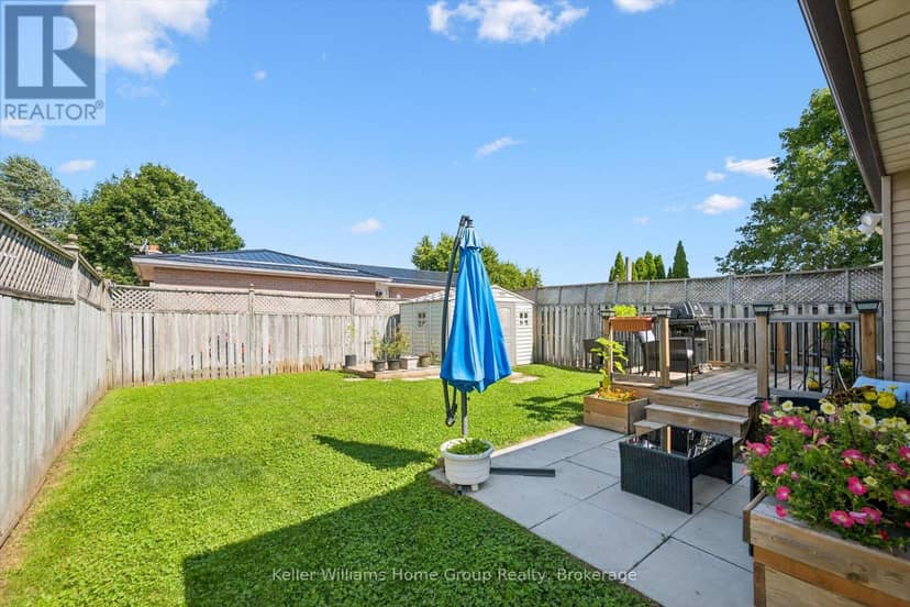 395 Strathallan Street — photo 37 of 40