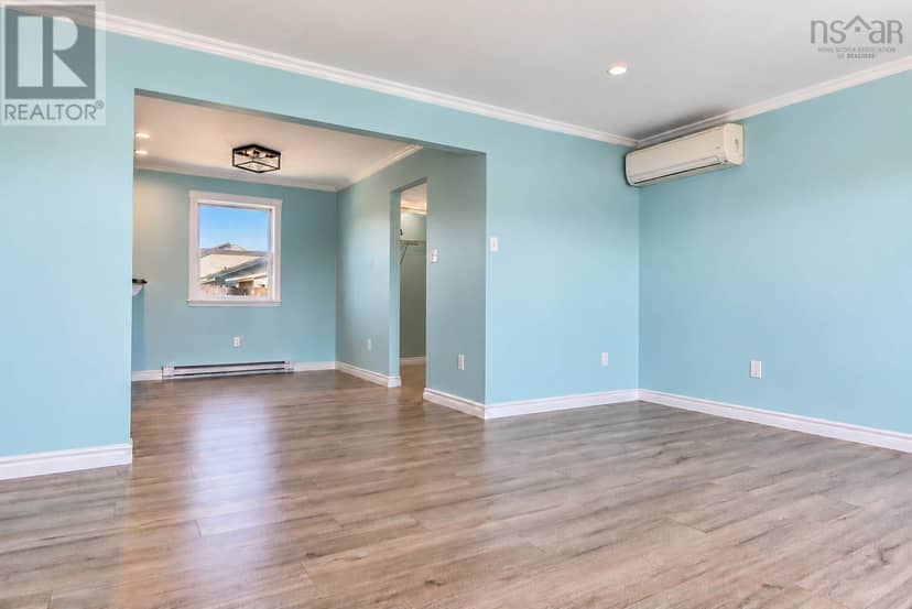 44 Lovat Crescent — photo 24 of 40