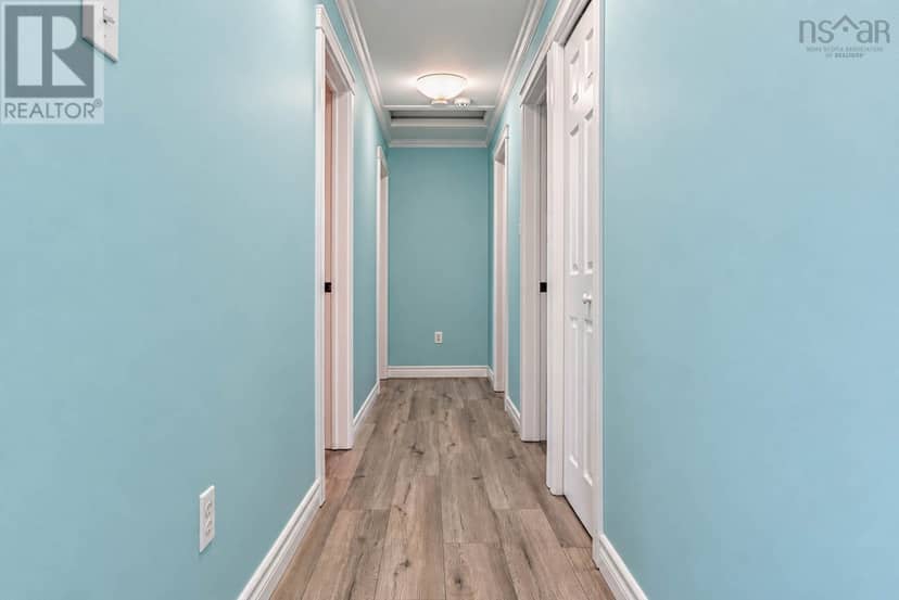 44 Lovat Crescent — photo 28 of 40