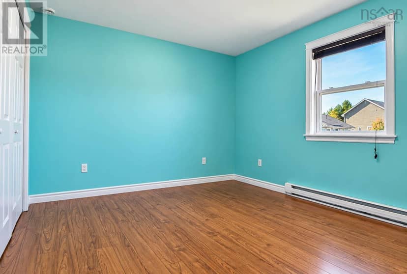 44 Lovat Crescent — photo 35 of 40