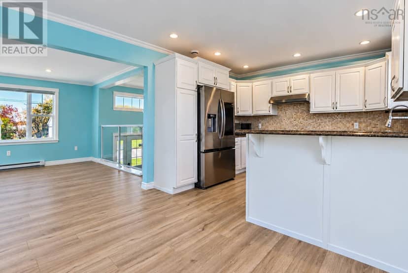 44 Lovat Crescent — photo 14 of 40