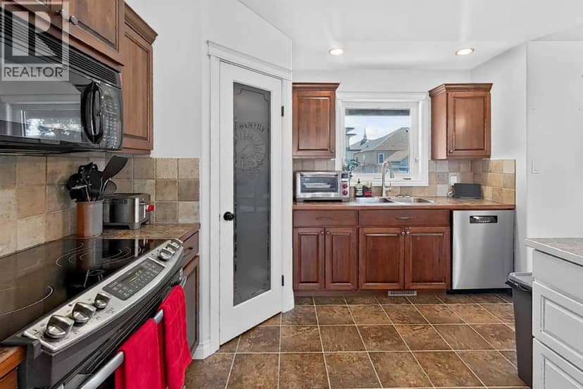 513 Centennial Avenue, Nobleford, photo 7