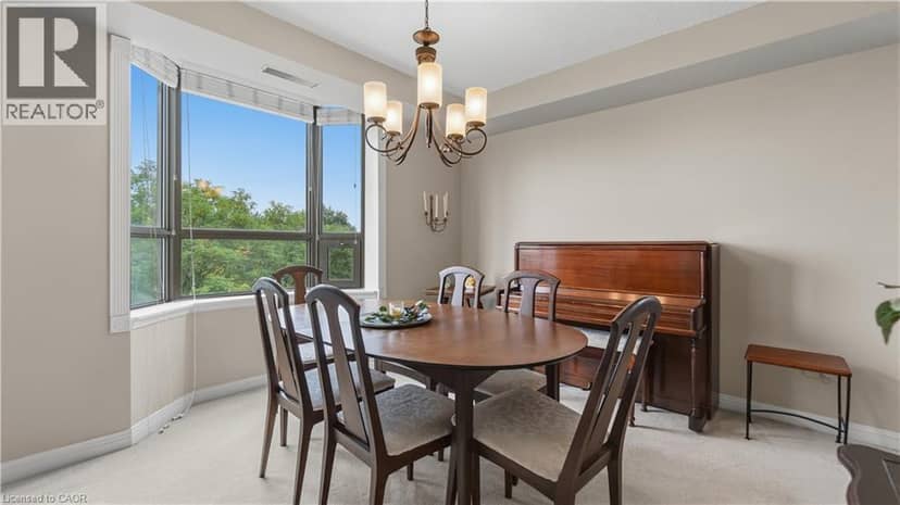 8 VILLAGE GREEN Boulevard Unit# 510 — photo 13 of 29