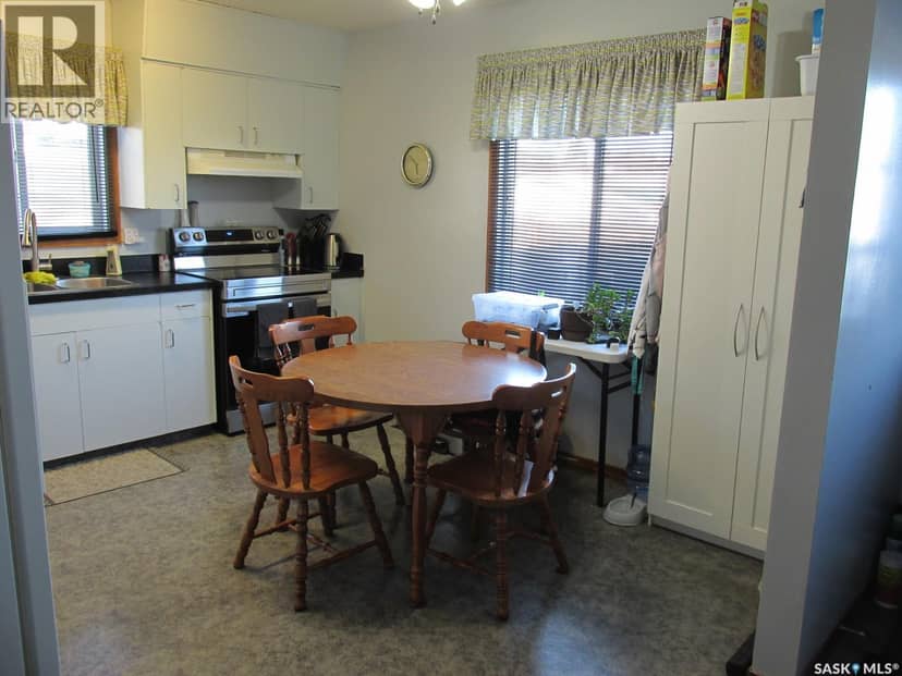 1103 3rd STREET W — photo 11 of 40