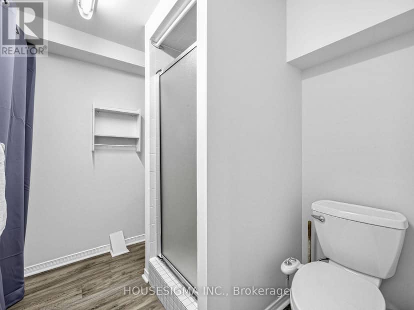 17 - 935 King Road — photo 23 of 30