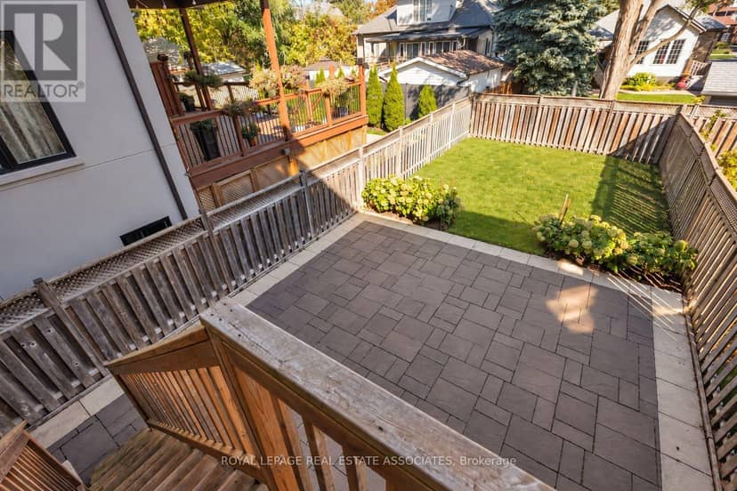 1067 Shaw Drive — photo 24 of 40