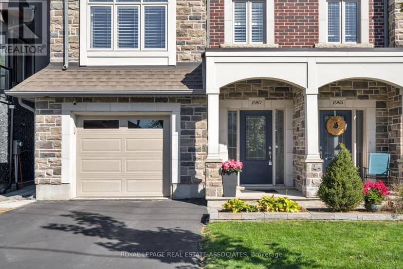 1067 Shaw Drive, Mississauga, photo 3