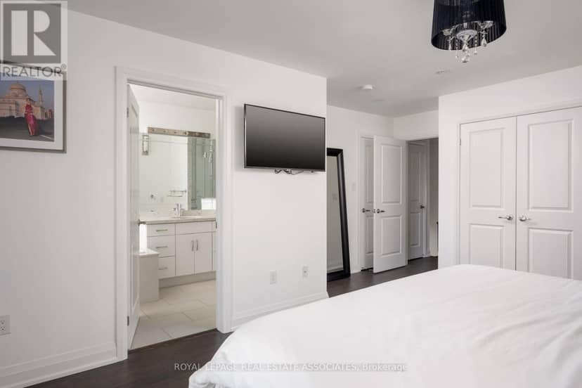 1067 Shaw Drive — photo 35 of 40