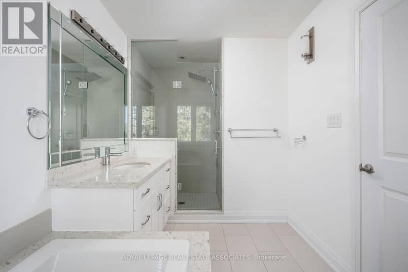1067 Shaw Drive — photo 37 of 40
