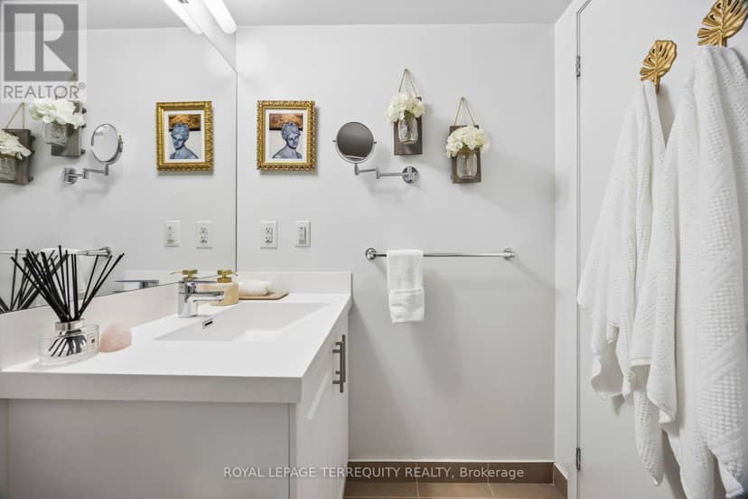 524 - 3091 Dufferin Street — photo 20 of 32
