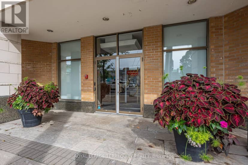 407 - 935 Royal York Road, Toronto, photo 2