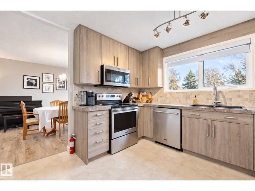 9 Akins Dr, St. Albert, photo 8