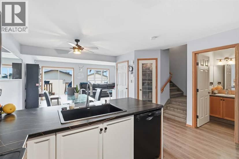 38 Legend Court — photo 10 of 36