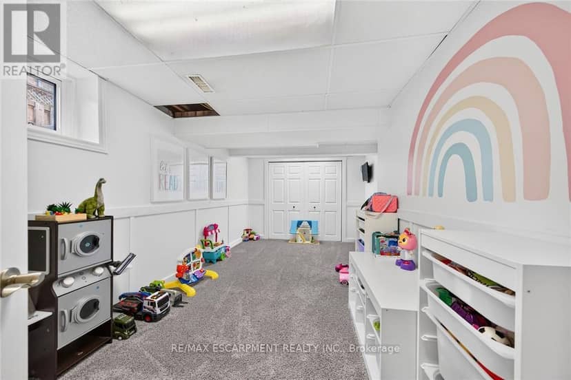 225 Maccrae Drive — photo 29 of 40