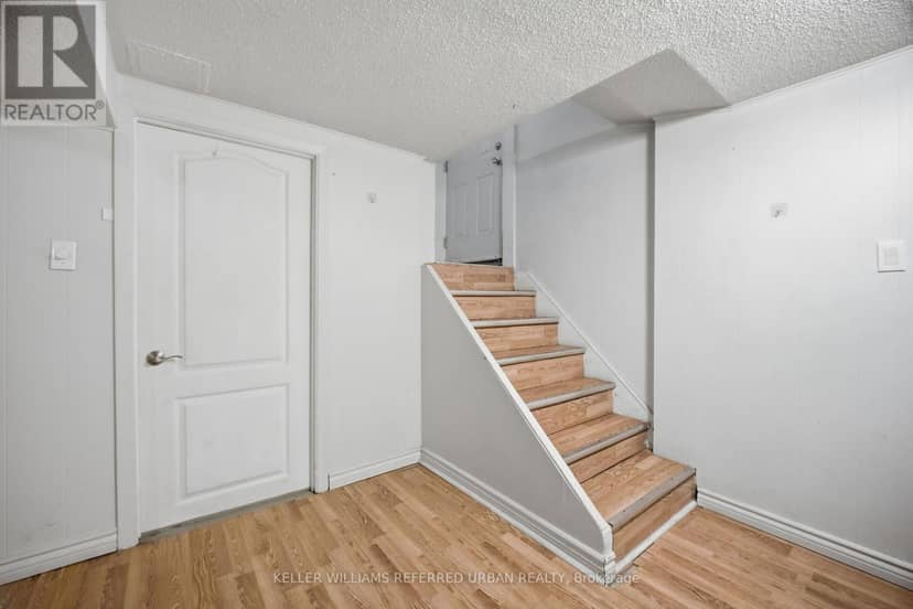 53 Bowie Avenue — photo 19 of 26