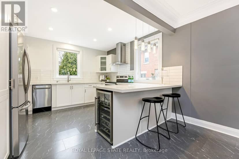 366 Aberdeen Avenue — photo 11 of 40