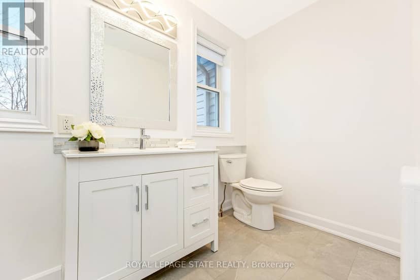366 Aberdeen Avenue — photo 21 of 40