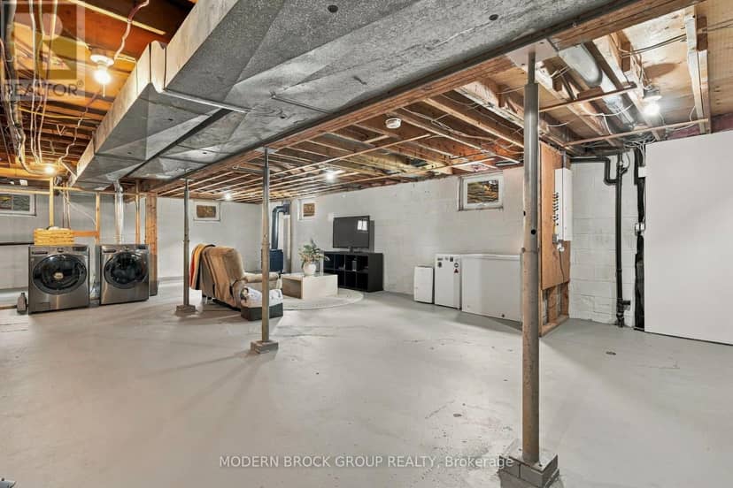 10 Manor Drive — photo 32 of 40