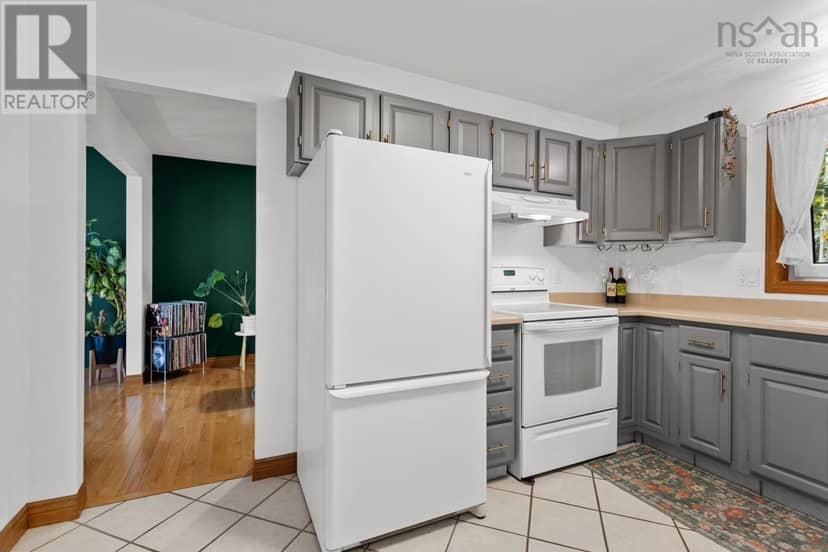 24 Rossi Drive — photo 11 of 40