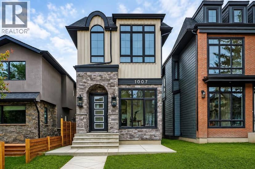 1007 18 Avenue NW, Calgary, photo 2