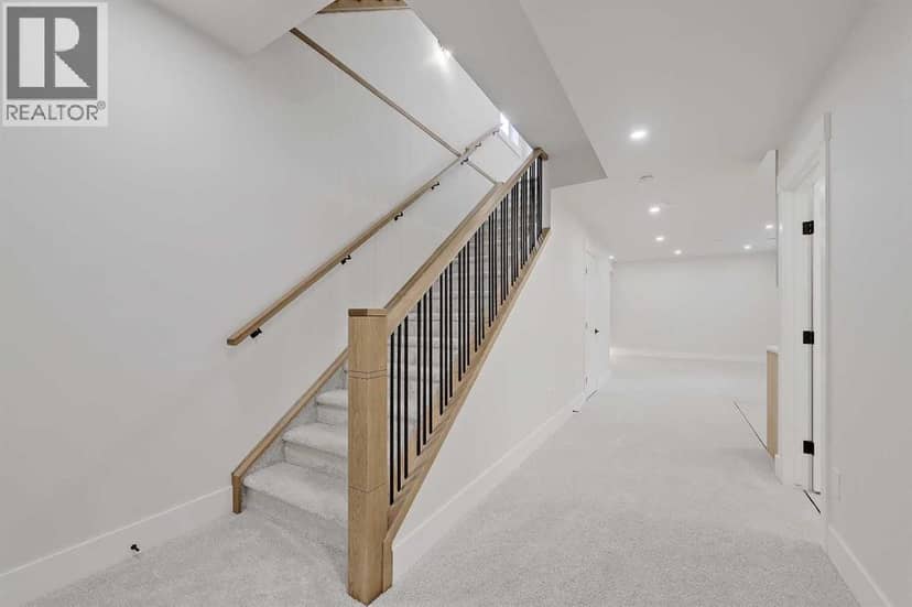 1007 18 Avenue NW — photo 39 of 40