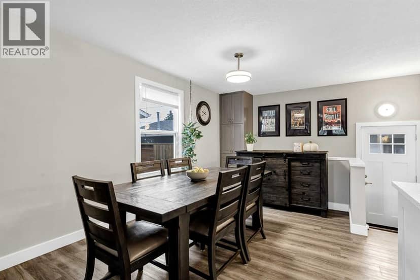 96 Alderwood Close SE — photo 14 of 40