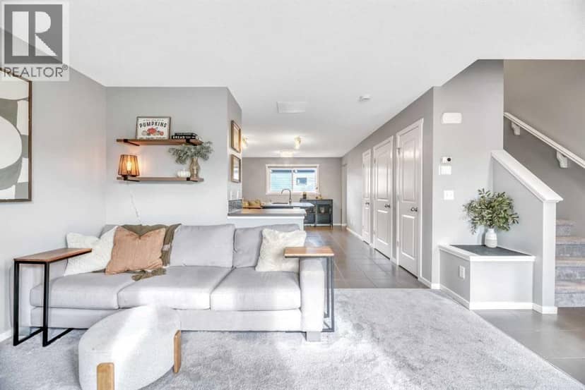 212 Walden Drive SE — photo 10 of 40