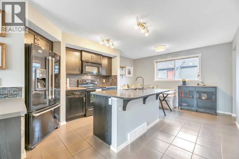 212 Walden Drive SE — photo 11 of 40