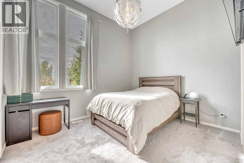 212 Walden Drive SE — photo 20 of 40