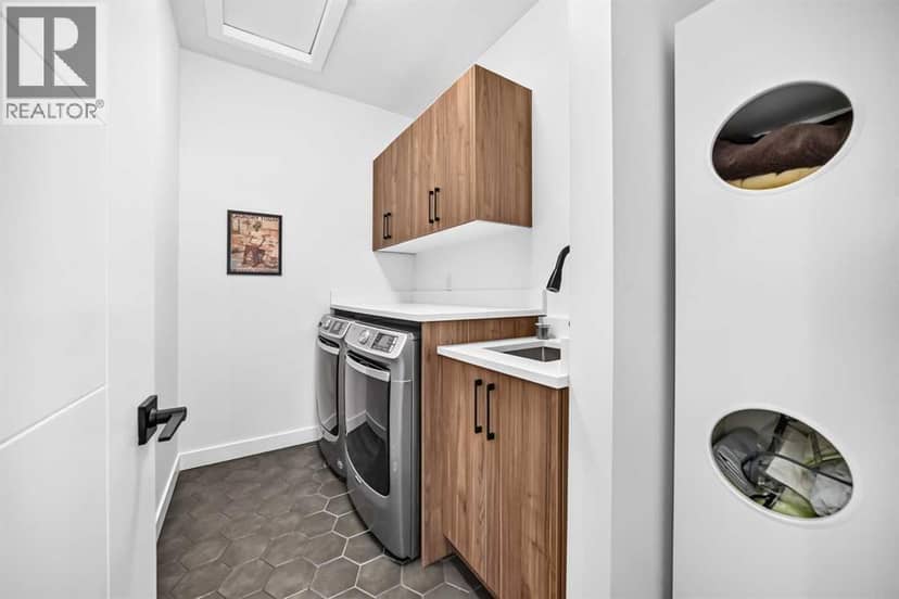 4510 72 Street NW — photo 35 of 40