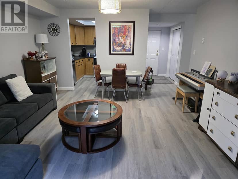 303 MacDonald AVE # 208 — photo 9 of 33