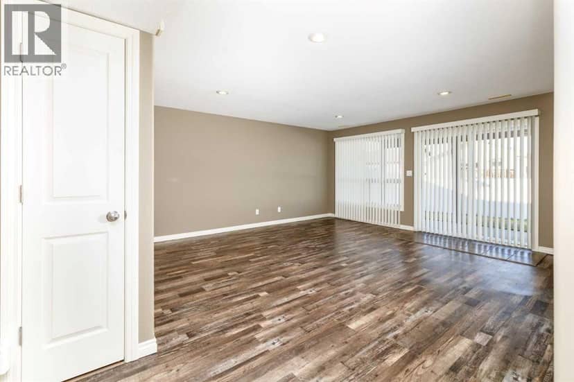 44 Isaacson Crescent — photo 18 of 30