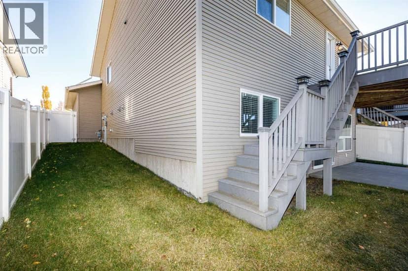 44 Isaacson Crescent — photo 26 of 30