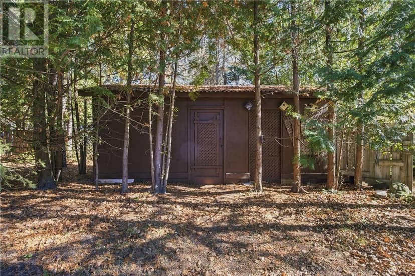 12 Calford Street — photo 2 of 40