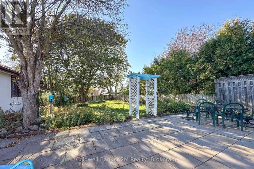 64 Harris Avenue — photo 26 of 31