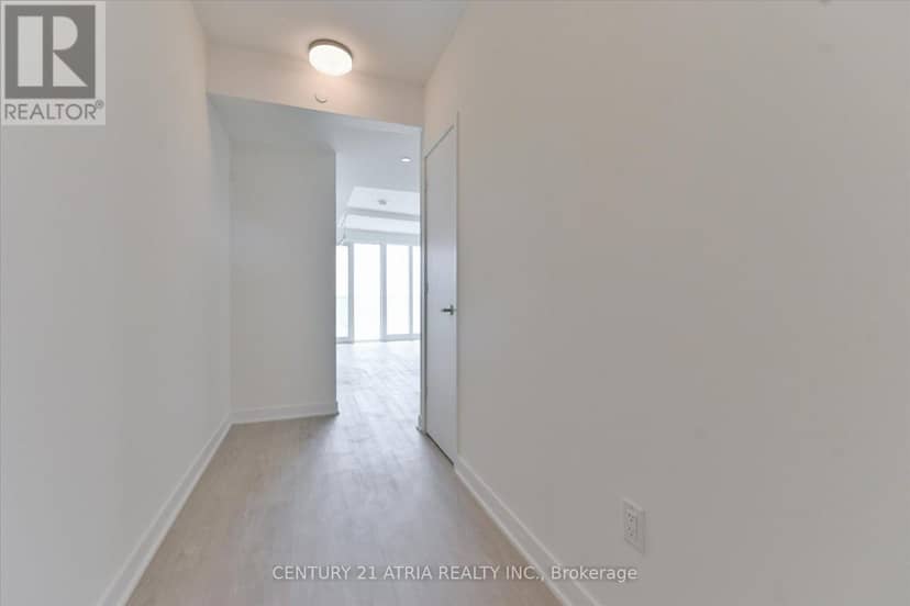 1609 - 3900 Confederation Parkway — photo 11 of 40