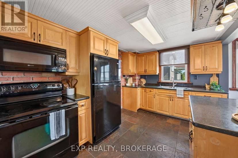 5157 Bath Road, Loyalist, photo 6