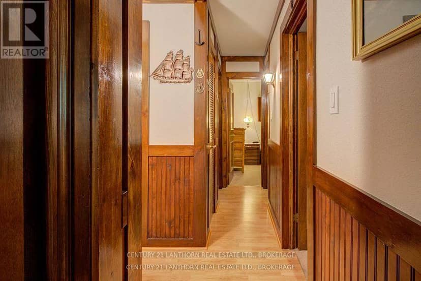 1024 See Drive — photo 21 of 33