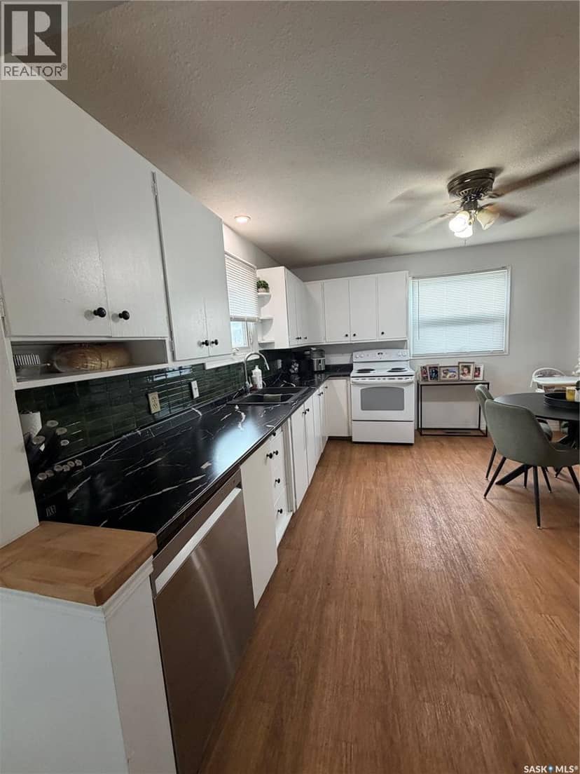 121 Pine STREET, Porcupine Plain, photo 7