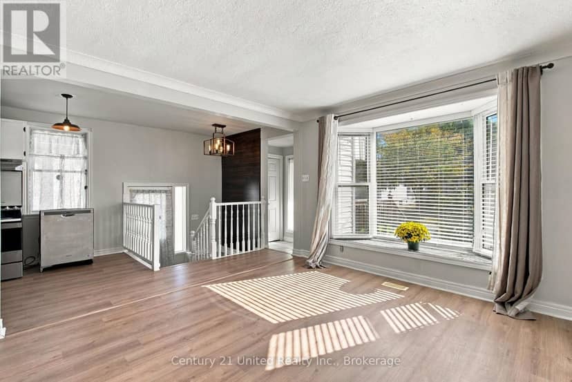 57 Sherwood Avenue — photo 9 of 32