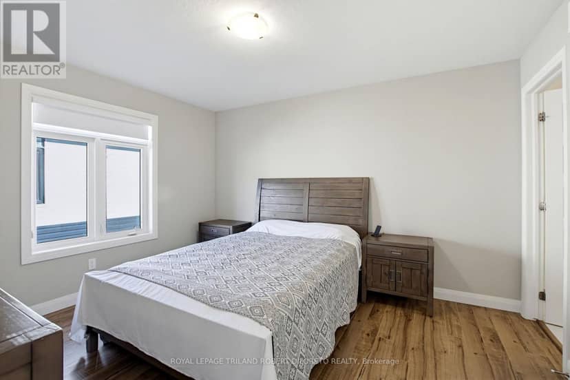 149 - 3260 Singleton Avenue — photo 20 of 29