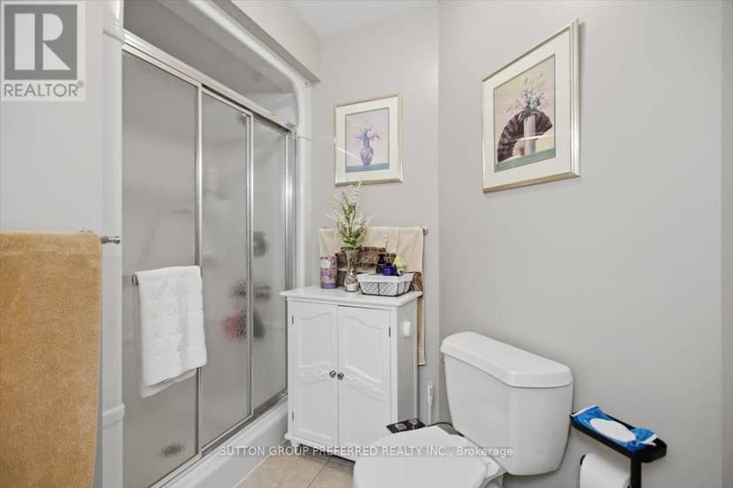 72 - 869 Whetherfield Street — photo 21 of 40
