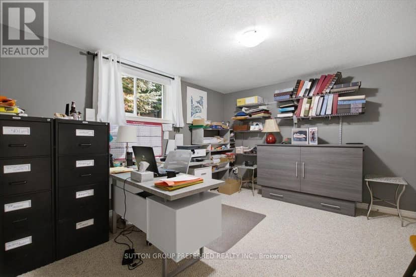 72 - 869 Whetherfield Street — photo 32 of 40