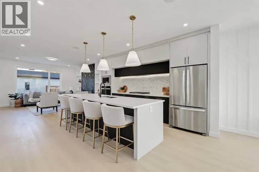 8134 47 Avenue NW, Calgary, photo 7