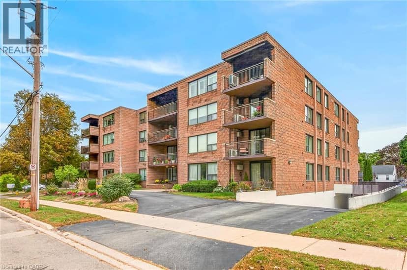 28 ROBINSON Street N Unit# 101, Grimsby