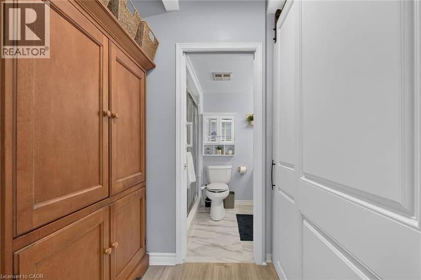 28 ROBINSON Street N Unit# 101 — photo 40 of 40