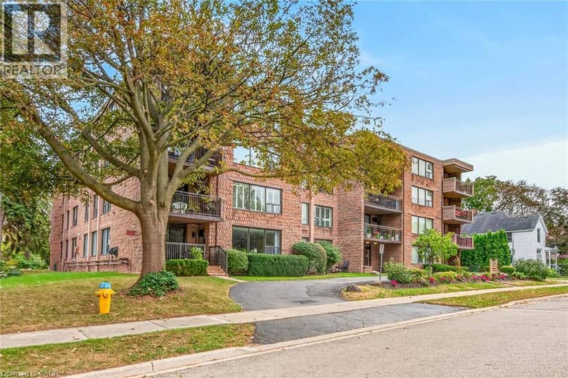 28 ROBINSON Street N Unit# 101, Grimsby, photo 3